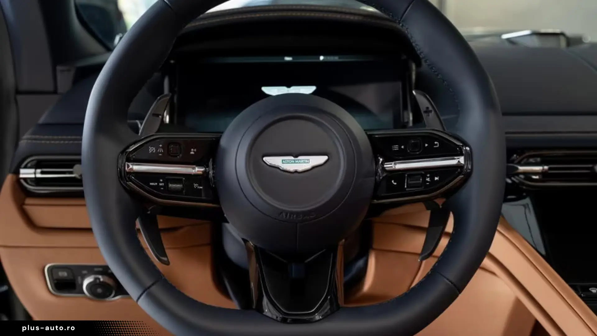 Aston Martin DB12 Volante