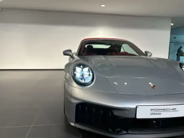 PORSCHE 992 911 Carrera 4 GTS Cabriolet InnoDrive BOSE