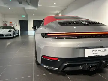PORSCHE 992 911 Carrera 4 GTS Cabriolet InnoDrive BOSE