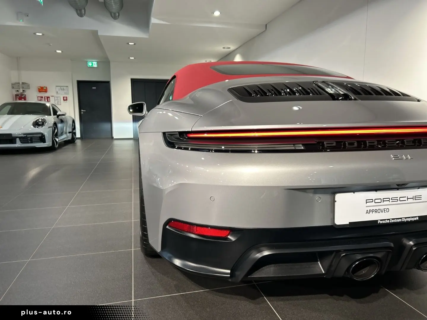 PORSCHE 992 911 Carrera 4 GTS Cabriolet InnoDrive BOSE