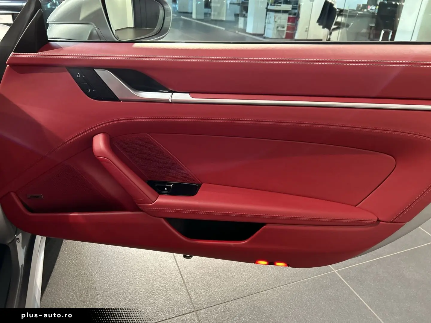 PORSCHE 992 911 Carrera 4 GTS Cabriolet InnoDrive BOSE