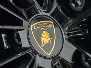 Lamborghini Urus 4.0 V8 Panorama B&O Anima Massage-Seats 23