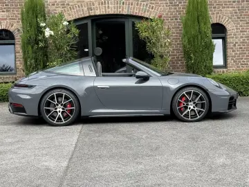Porsche 992 911 Targa 4S HD-MATRIX BOSE SPORTDESIGN