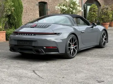 Porsche 992 911 Targa 4S HD-MATRIX BOSE SPORTDESIGN