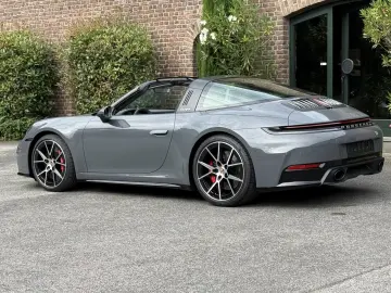 Porsche 992 911 Targa 4S HD-MATRIX BOSE SPORTDESIGN