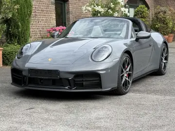 Porsche 992 911 Targa 4S HD-MATRIX BOSE SPORTDESIGN