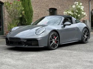 Porsche 992 911 Targa 4S HD-MATRIX BOSE SPORTDESIGN