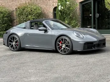 Porsche 992 911 Targa 4S HD-MATRIX BOSE SPORTDESIGN