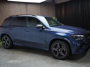 Mercedes-Benz GLE 300d 4M PANO   Burm   MEM   StandHZ   LED