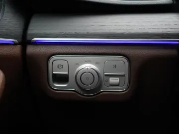 Mercedes-Benz GLE 300d 4M PANO   Burm   MEM   StandHZ   LED