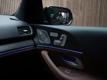 Mercedes-Benz GLE 300d 4M PANO   Burm   MEM   StandHZ   LED