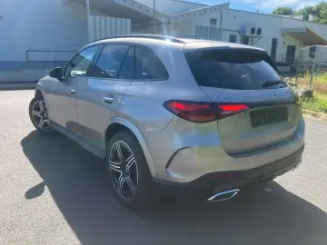 MERCEDES-BENZ GLC 200 4Matic AMG Leder-Nappa PANO KAMERA AHK