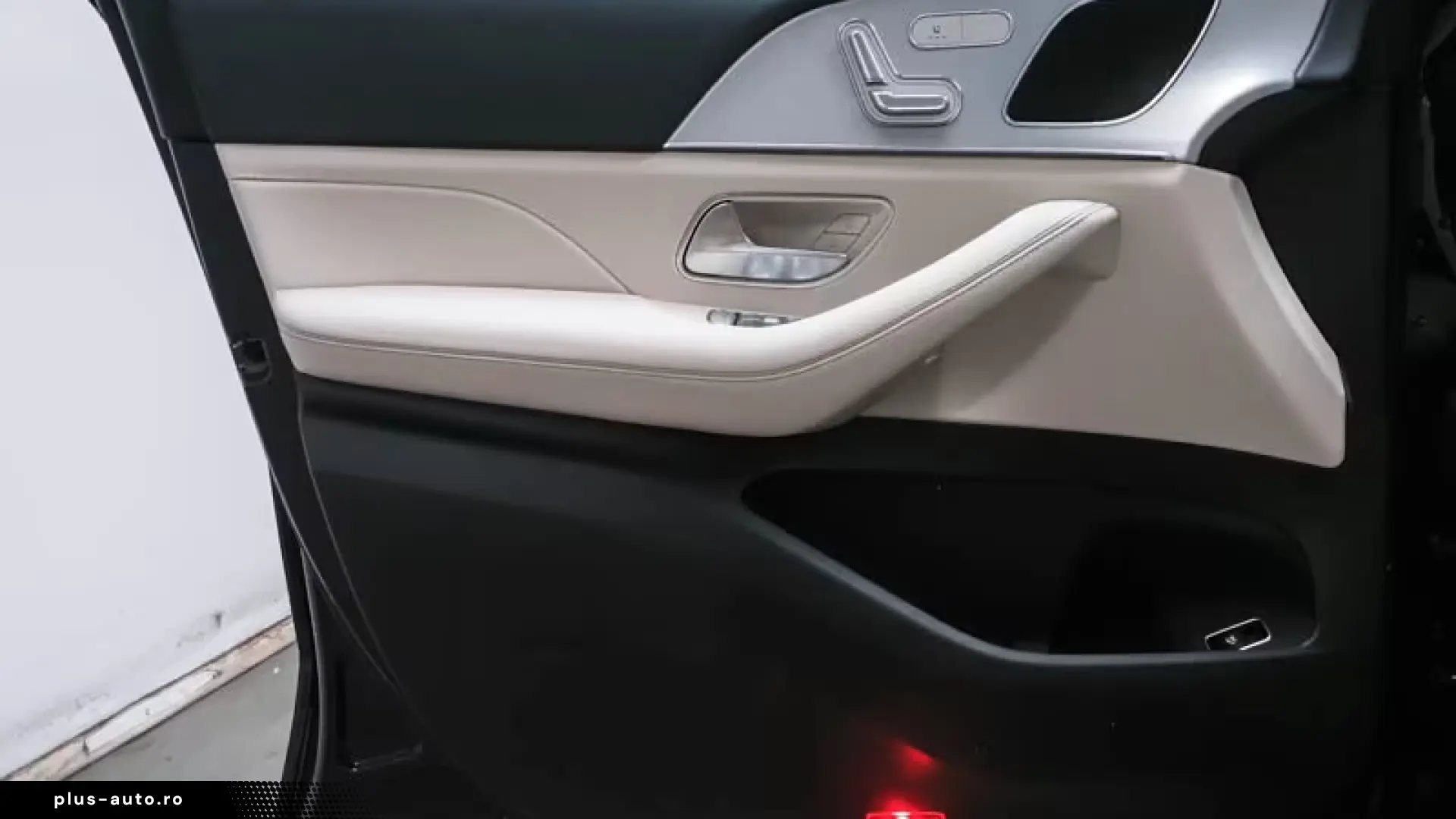 Mercedes-Benz GLE 350 de 4M MBEAM PANO MBUX AHK KAM DAB