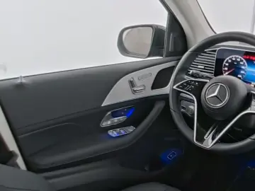 Mercedes-Benz GLE 350de 4M ADVANCED AHK PANO KAMERA AMBI DAB