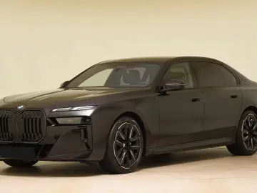 BMW 740d xDrive M Sport PRO   Finanțare Leasing