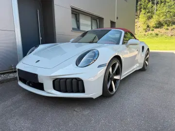 Porsche 992.2 Turbo S Cabrio Lift Burmester