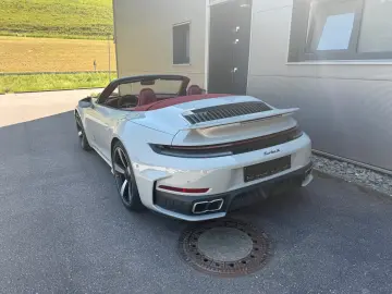 Porsche 992.2 Turbo S Cabrio Lift Burmester