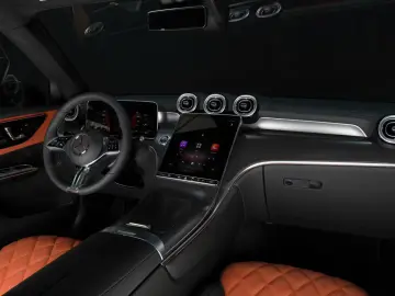 Mercedes-Benz GLC 300 4MATIC panoramic roof   BROWN