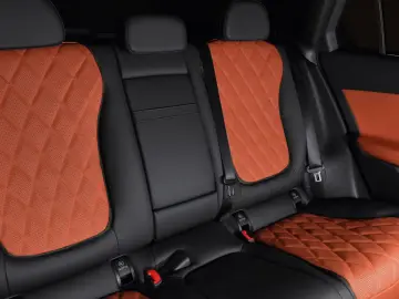 Mercedes-Benz GLC 300 4MATIC panoramic roof   BROWN