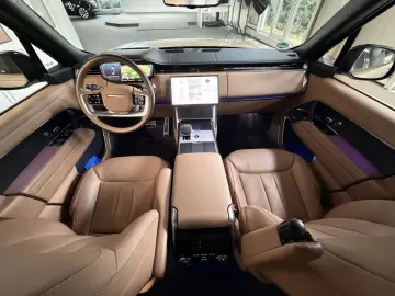 LAND ROVER Range Rover D350 Autobiography LWB 7 Sitze