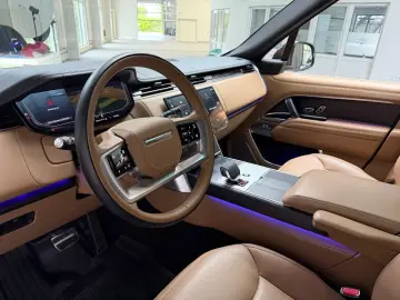LAND ROVER Range Rover D350 Autobiography LWB 7 Sitze