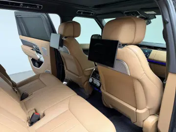 LAND ROVER Range Rover D350 Autobiography LWB 7 Sitze