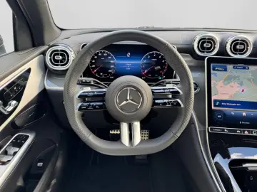 Mercedes-Benz GLC 300 4M AMG AHK MBUX SHZ DIGILI 360