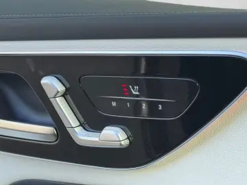 Mercedes-Benz GLC 300 4M AMG AHK MBUX SHZ DIGILI 360