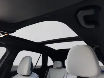 Mercedes-Benz GLC 300 4M AMG AHK MBUX SHZ DIGILI 360
