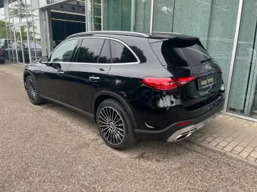 Mercedes-Benz GLC 300d 4M AMG AHK DISTRO MEMORY KEYLESS 360