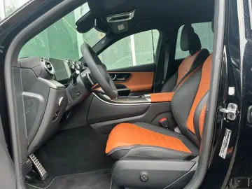 Mercedes-Benz GLC 300d 4M AMG AHK DISTRO MEMORY KEYLESS 360