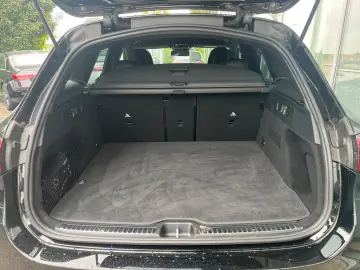 Mercedes-Benz GLC 300d 4M AMG AHK DISTRO MEMORY KEYLESS 360