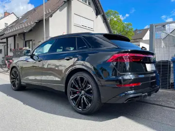 Audi Q8 50 TDI S-Line  HUD B&O Softclose Matrix 360