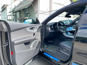 Audi Q8 50 TDI S-Line  HUD B&O Softclose Matrix 360