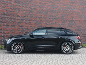 Audi Q8 60 TFSIe Quattro Competition   Exclusive
