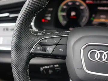 Audi Q8 60 TFSIe Quattro Competition   Exclusive