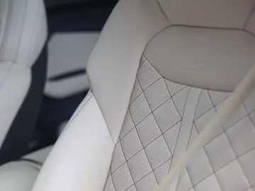Audi Q8 60 TFSIe Quattro Competition   Exclusive
