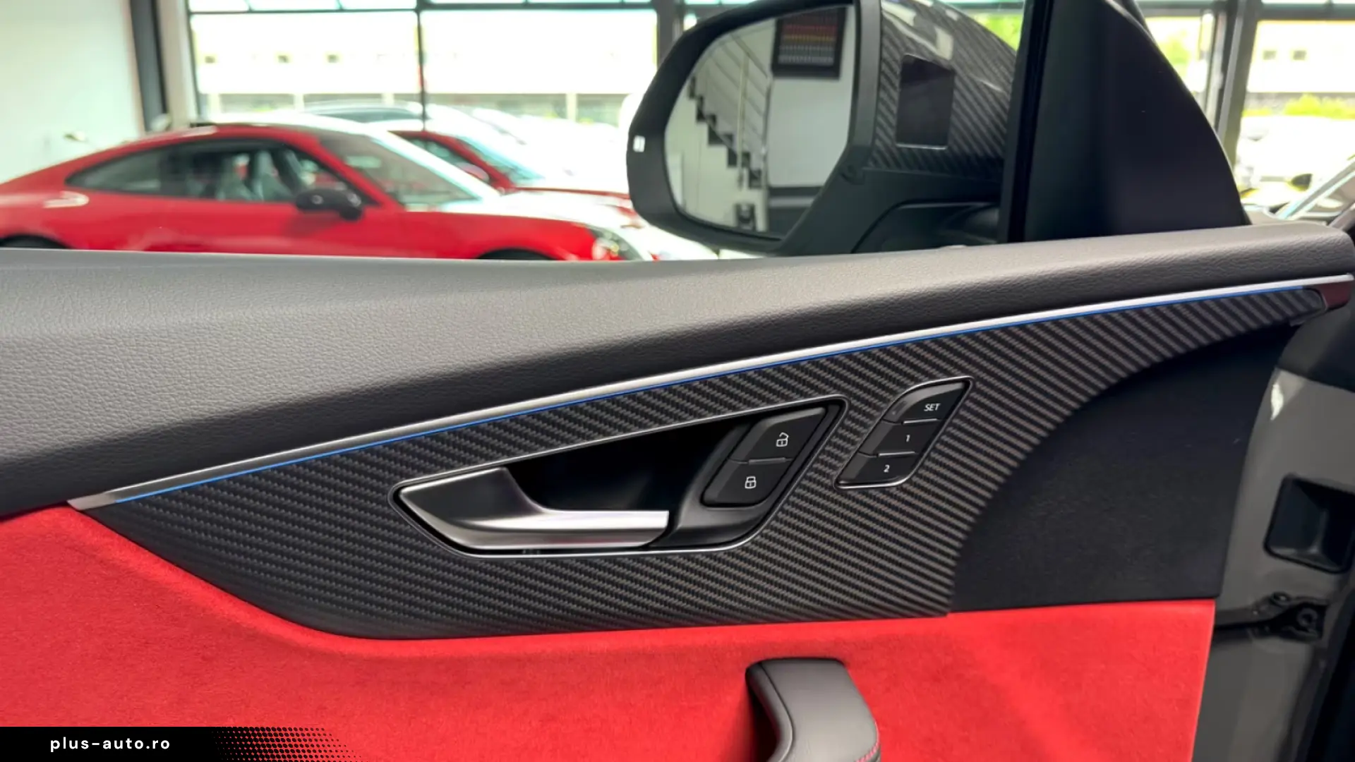 Audi Q8 50 TDI Q. S-LINE INDIVIDUAL CARBON B&O AHK 23