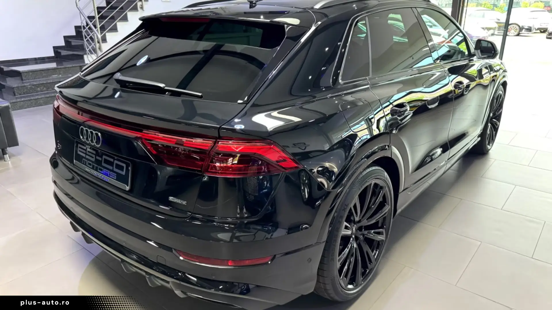 Audi Q8 50 TDI Q. S-LINE INDIVIDUAL CARBON B&O AHK 23