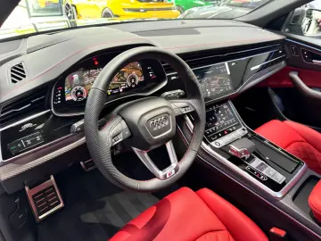 Audi Q8 50 TDI Q. S-LINE INDIVIDUAL CARBON B&O AHK 23