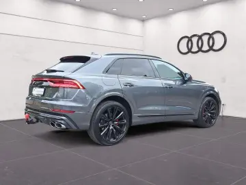 AUDI SQ8 TFSI quattro tiptr. PANO AHK STANDHEIZ HEAD