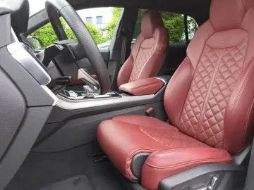 AUDI SQ8 TFSI quattro tiptr. PANO AHK STANDHEIZ HEAD