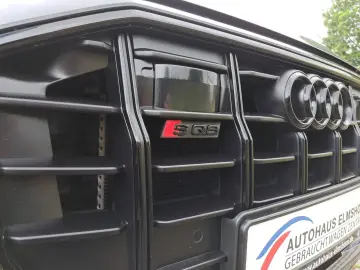 AUDI SQ8 TFSI quattro tiptr. PANO AHK STANDHEIZ HEAD