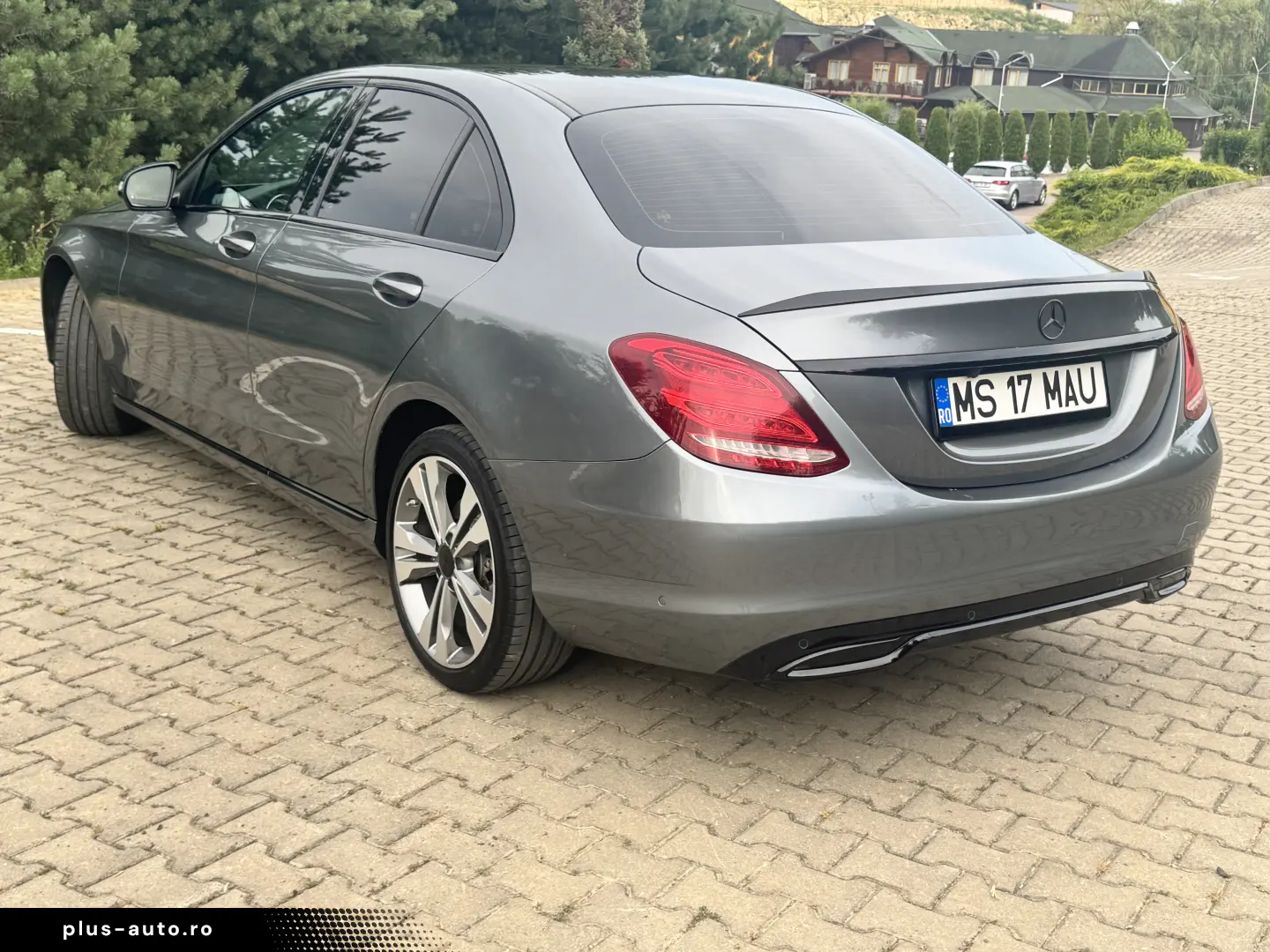 Mercedes-Benz C 220