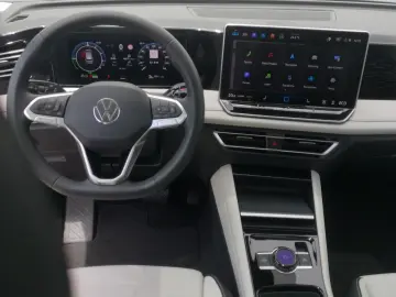 VW Tiguan Elegance 1.5 TSI eHybrid NAVI PANO AHK IQ