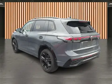 VW Tiguan 2.0 TSI R-Line IQ Drive 4M BlackStyle