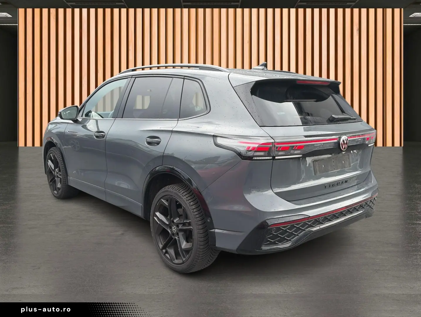 VW Tiguan 2.0 TSI R-Line IQ Drive 4M BlackStyle