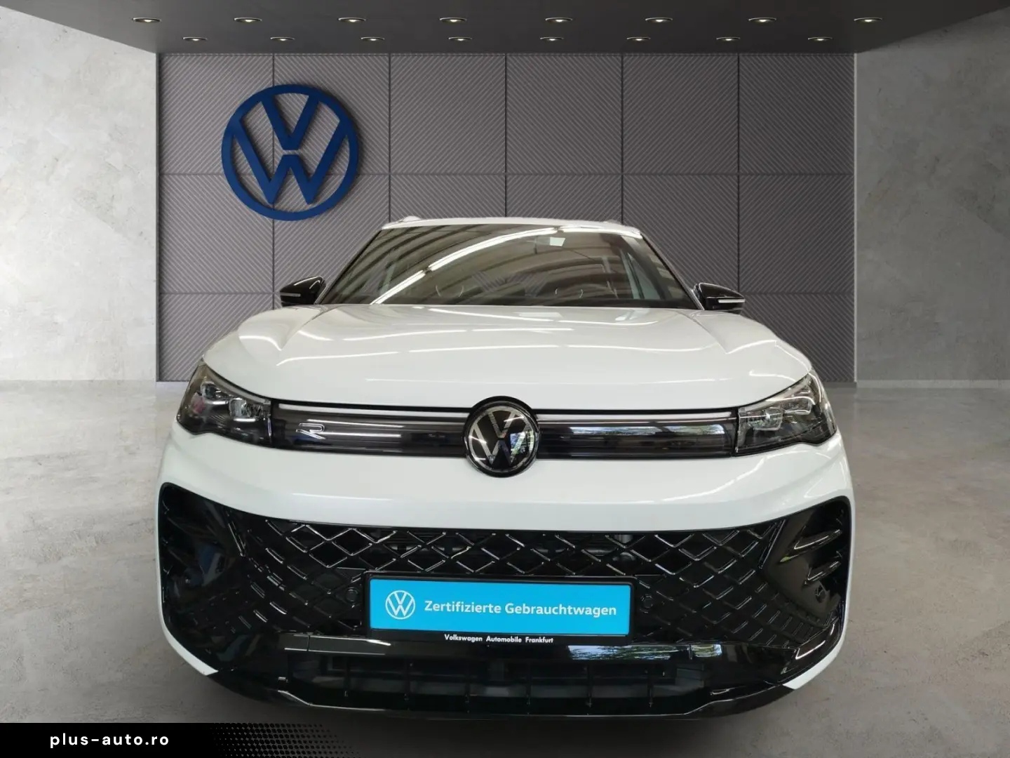 VW Tiguan R-Line 1.5 TSI eHybrid LED PANO AHK DCC