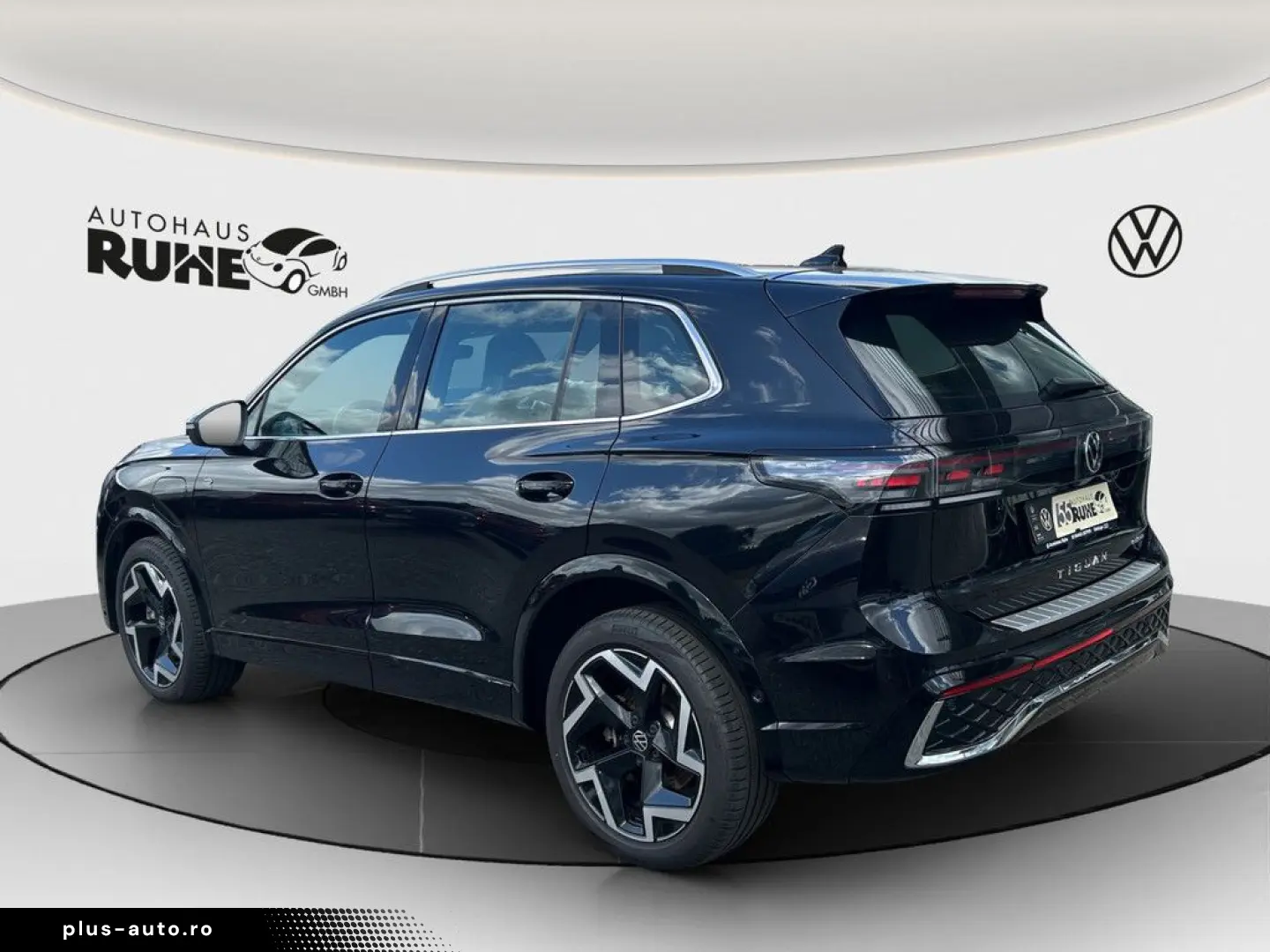 VW Tiguan R-Line 1.5 eHybrid 200 kW DSG PANO 360