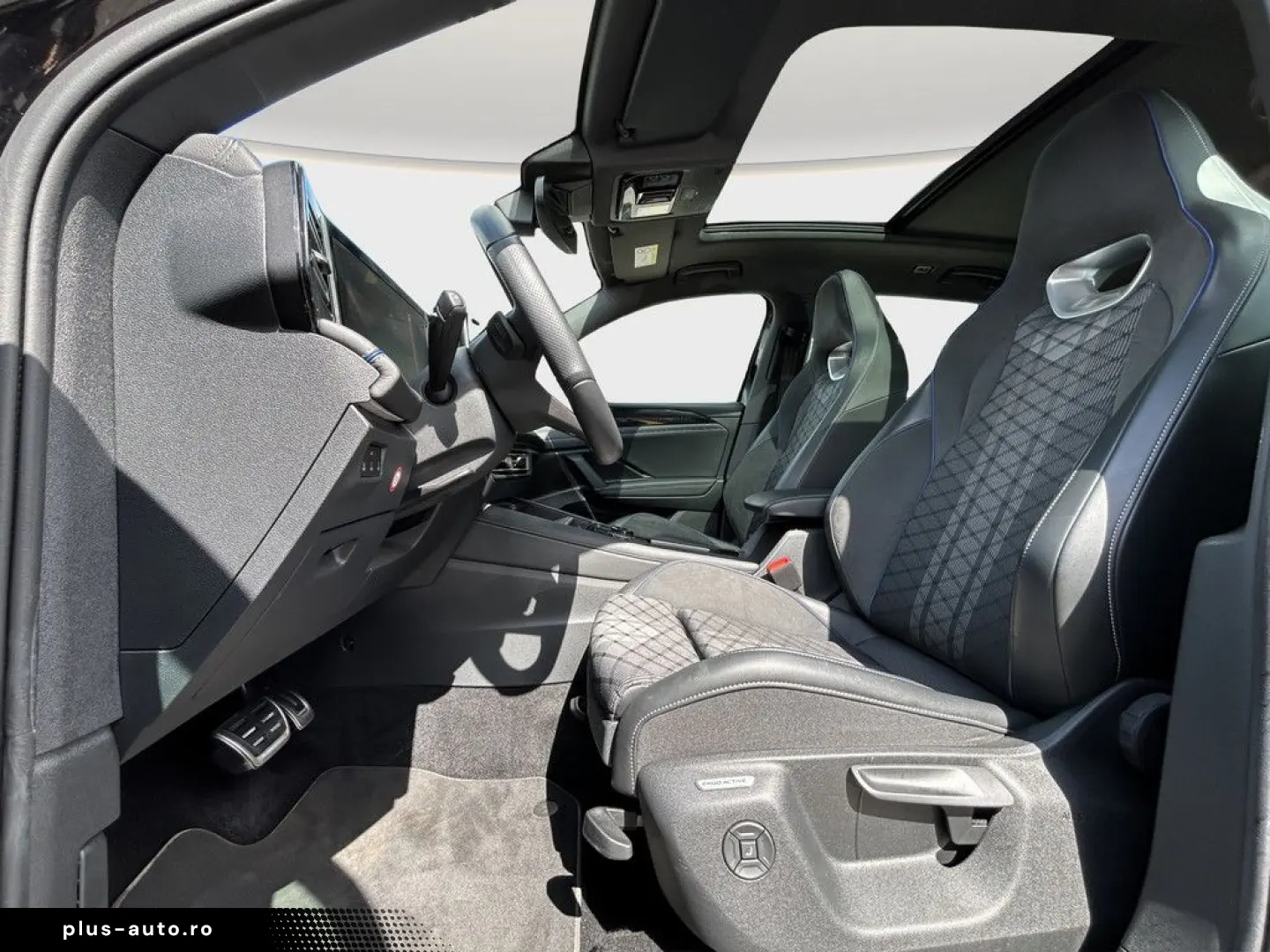 VW Tiguan R-Line 1.5 eHybrid 200 kW DSG PANO 360